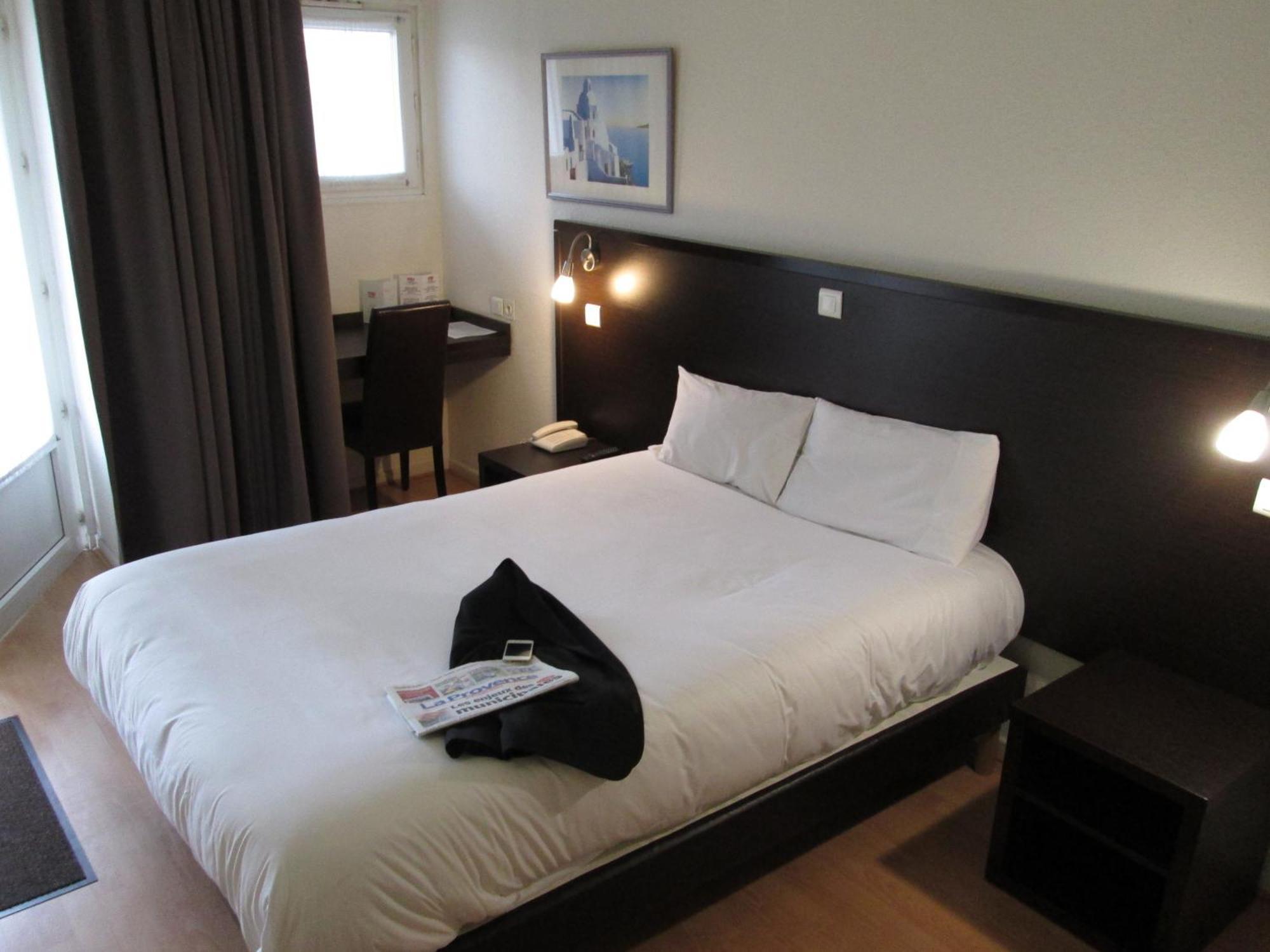 Top Motel อิสทร์ ภายนอก รูปภาพ